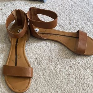 Tan Ankle Sandel size 9 1/2